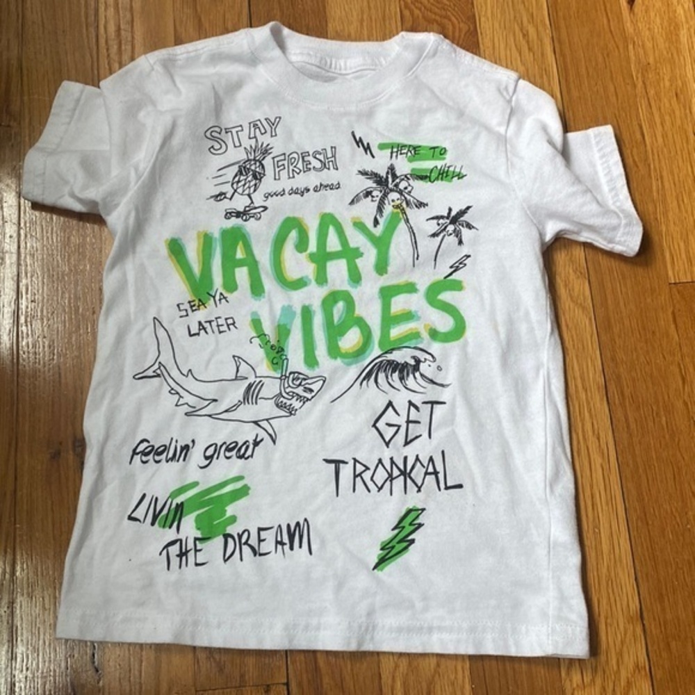 EUC toddler t shirt vacay vibes graffiti style 4T.